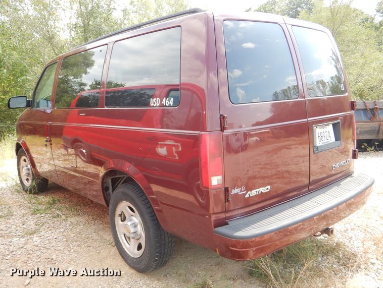 image for item DI2519 2003 Chevrolet Astro van