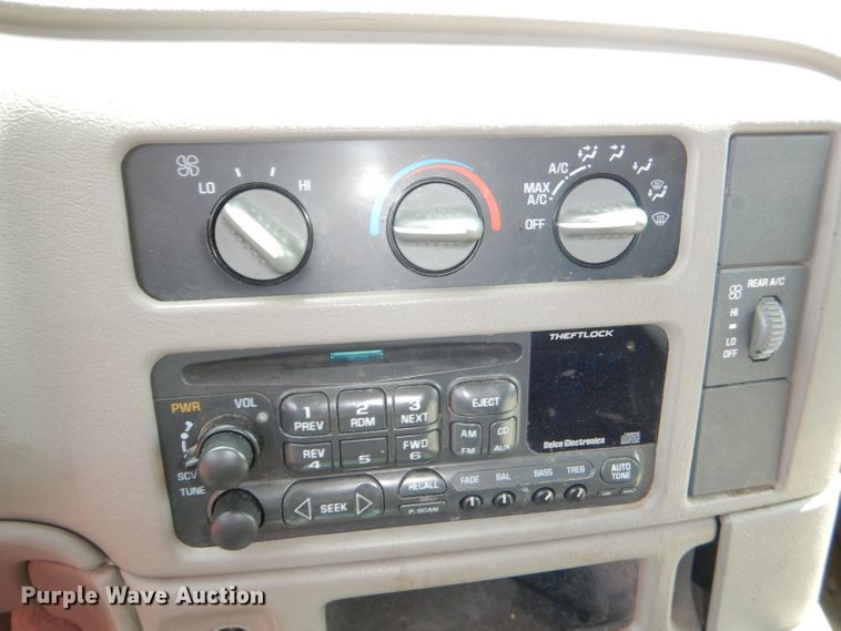 image for item DI2519 2003 Chevrolet Astro van