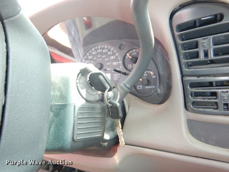 image for item DI2519 2003 Chevrolet Astro van