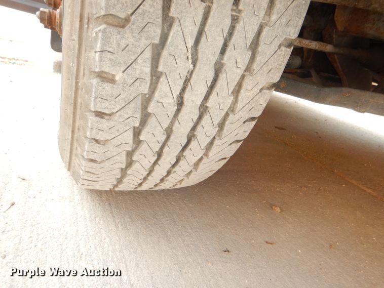 image for item DI2528 2005 GMC Savana G3500 school bus