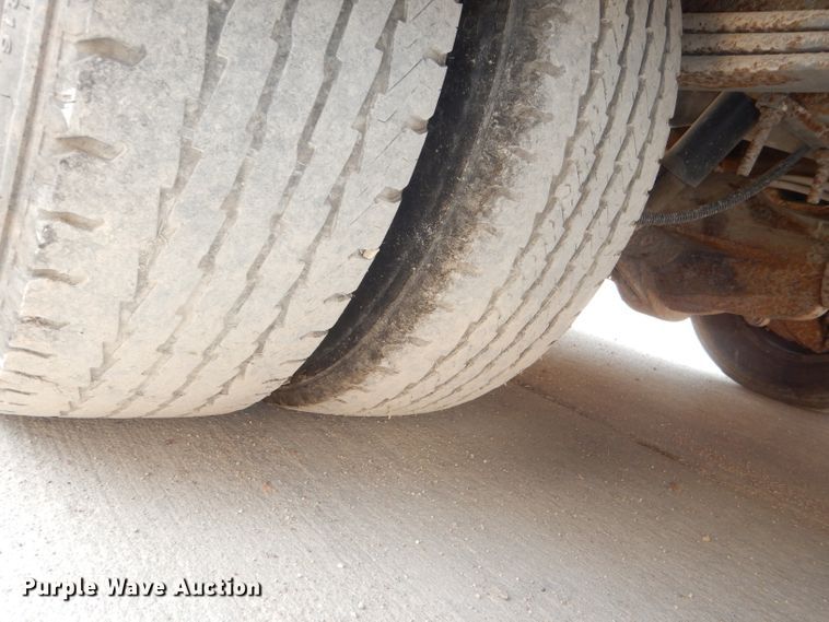 image for item DI2528 2005 GMC Savana G3500 school bus