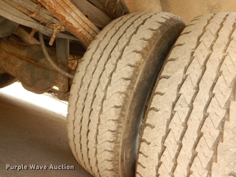 image for item DI2528 2005 GMC Savana G3500 school bus