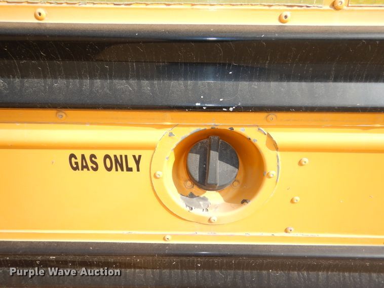 image for item DI2528 2005 GMC Savana G3500 school bus