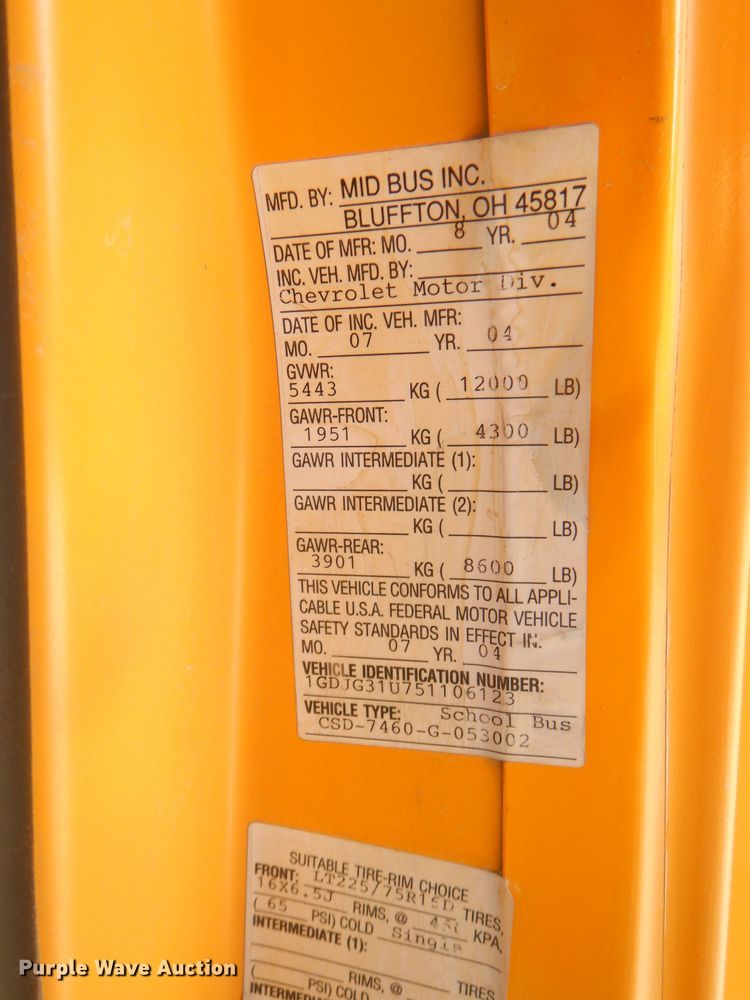 image for item DI2528 2005 GMC Savana G3500 school bus