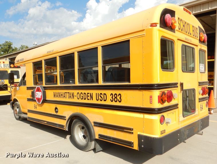 image for item DI2529 2007 Chevrolet Express 3500 school bus