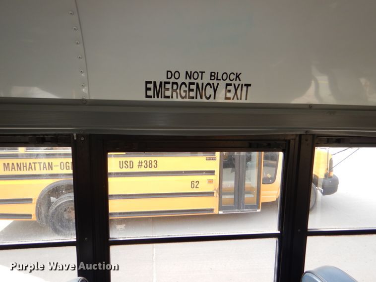 image for item DI2529 2007 Chevrolet Express 3500 school bus