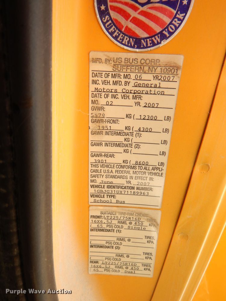 image for item DI2529 2007 Chevrolet Express 3500 school bus