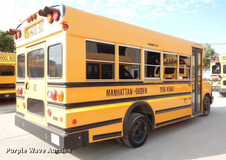 image for item DI2530 2008 Chevrolet Express 3500 school bus
