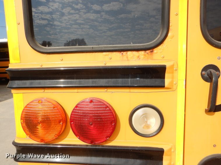 image for item DI2530 2008 Chevrolet Express 3500 school bus