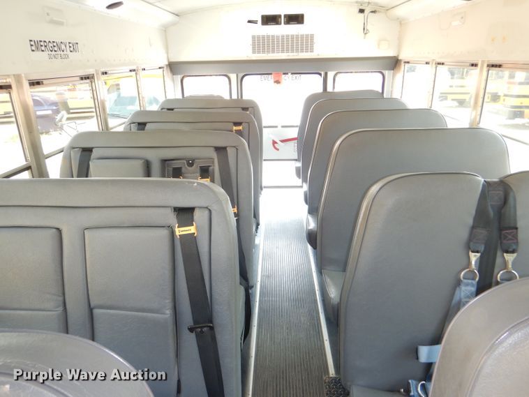 image for item DI2530 2008 Chevrolet Express 3500 school bus