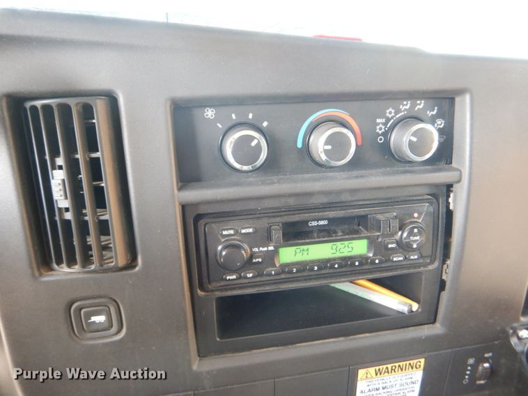 image for item DI2531 2008 Chevrolet Express 3500 school bus