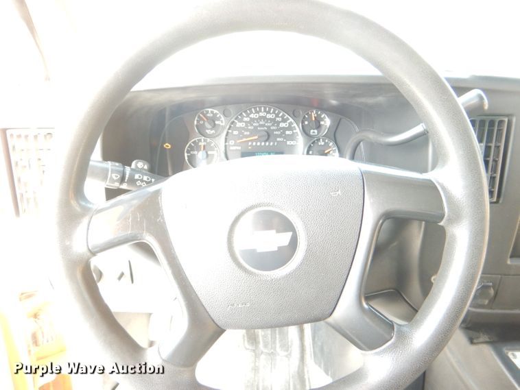 image for item DI2531 2008 Chevrolet Express 3500 school bus