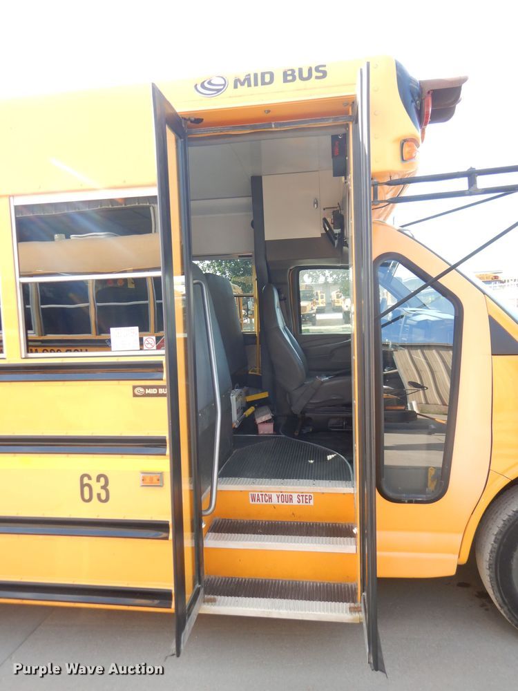 image for item DI2531 2008 Chevrolet Express 3500 school bus