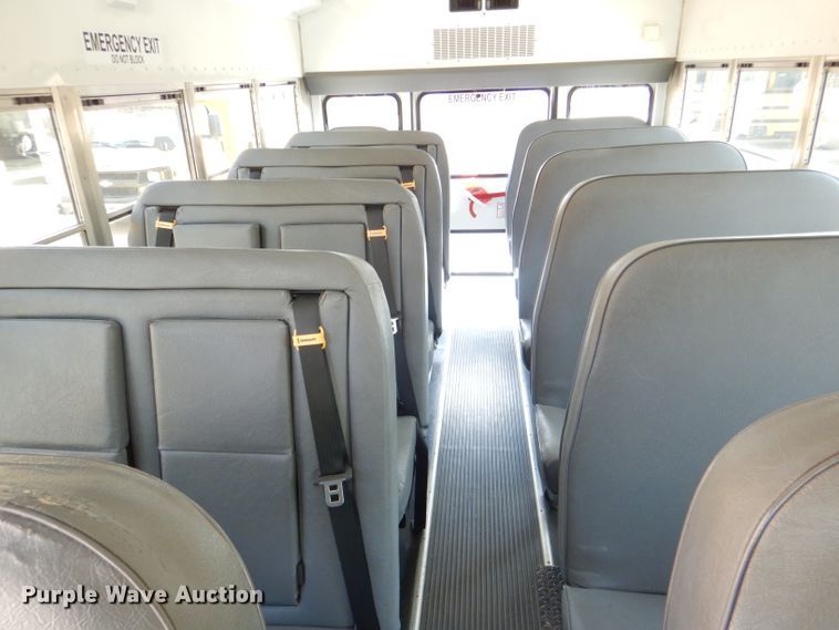 image for item DI2531 2008 Chevrolet Express 3500 school bus