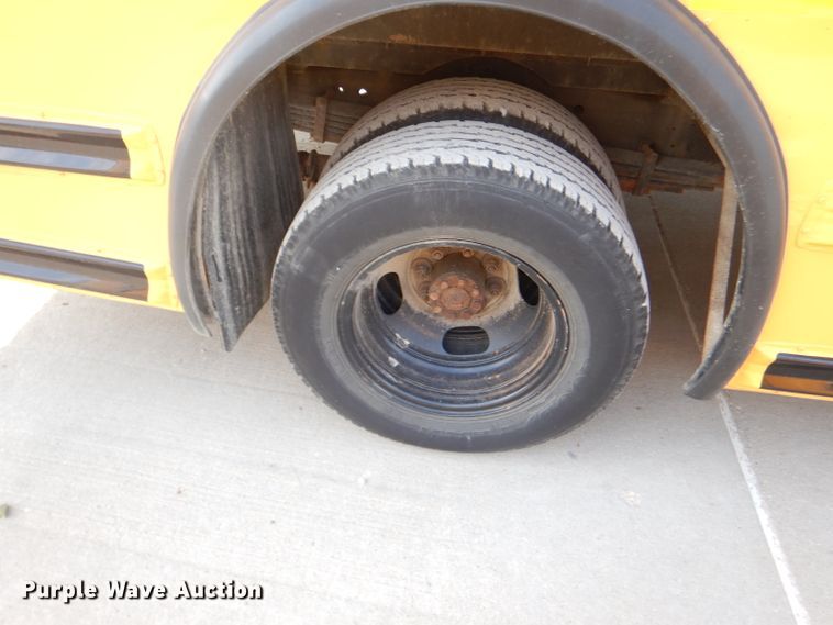 image for item DI2531 2008 Chevrolet Express 3500 school bus