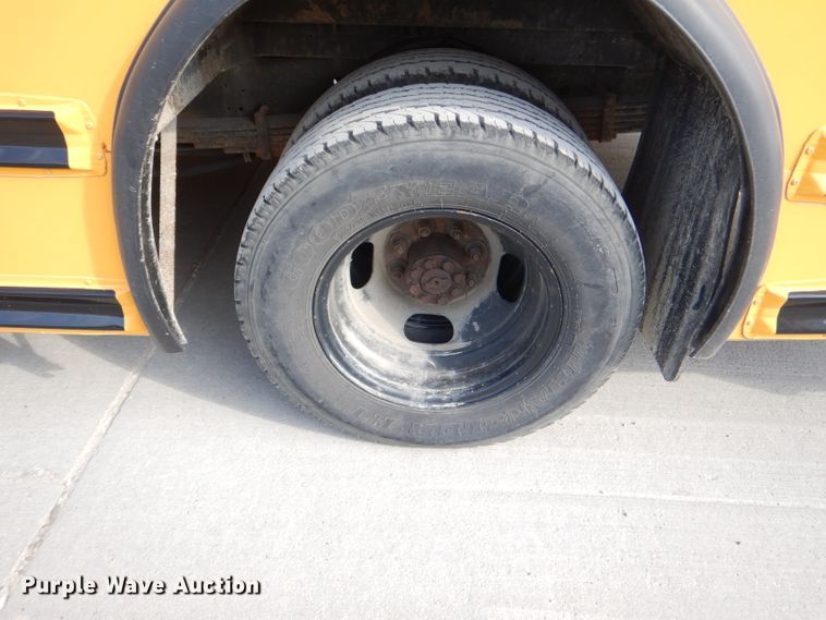 image for item DI2531 2008 Chevrolet Express 3500 school bus