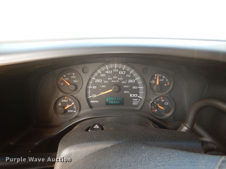 image for item DI2533 2004 GMC Savana G3500 school bus