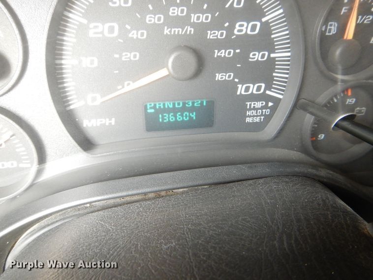 image for item DI2533 2004 GMC Savana G3500 school bus