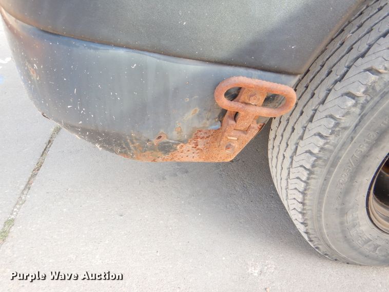 image for item DI2533 2004 GMC Savana G3500 school bus