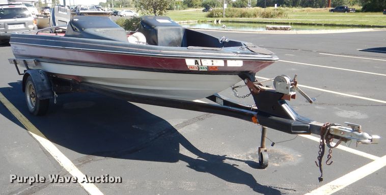image for item DI2536 1989 Bayliner Quantum boat