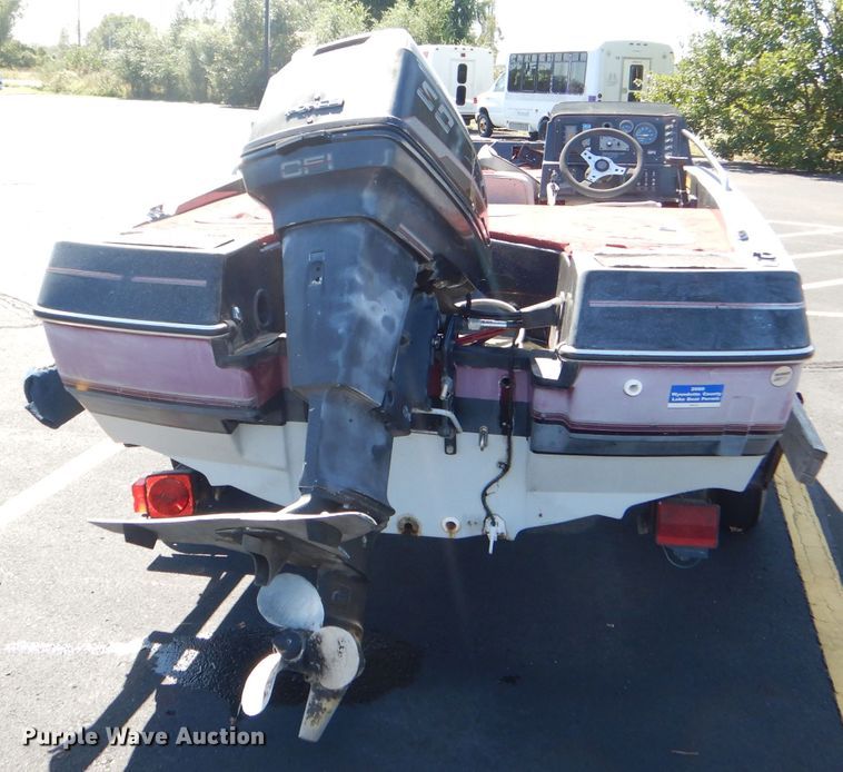 image for item DI2536 1989 Bayliner Quantum boat