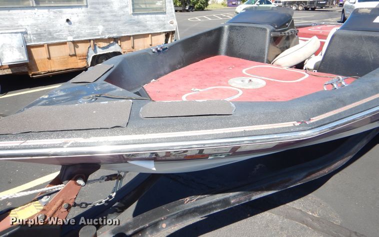 image for item DI2536 1989 Bayliner Quantum boat