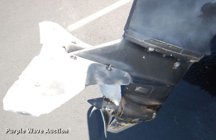 image for item DI2536 1989 Bayliner Quantum boat