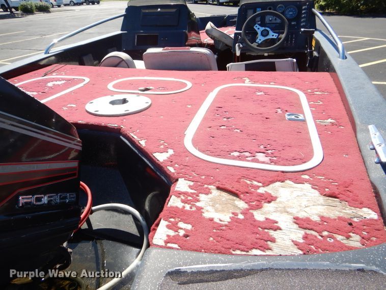 image for item DI2536 1989 Bayliner Quantum boat