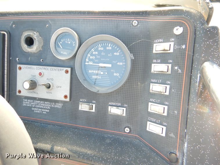 image for item DI2536 1989 Bayliner Quantum boat