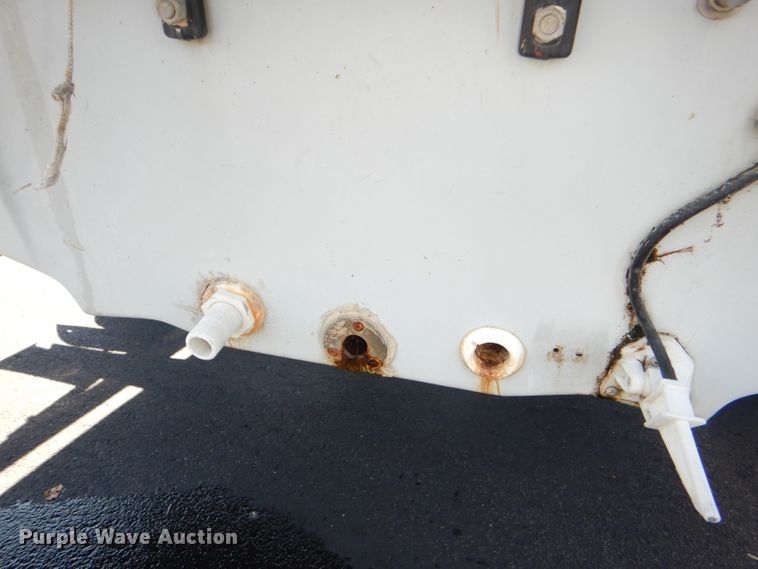 image for item DI2536 1989 Bayliner Quantum boat