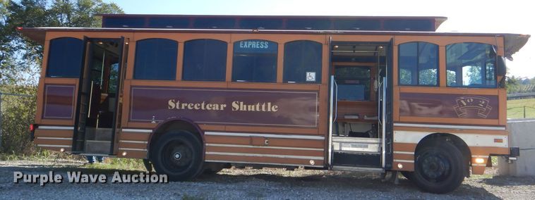 image for item DI2540 2001 Chance Coach AH-28 trolley