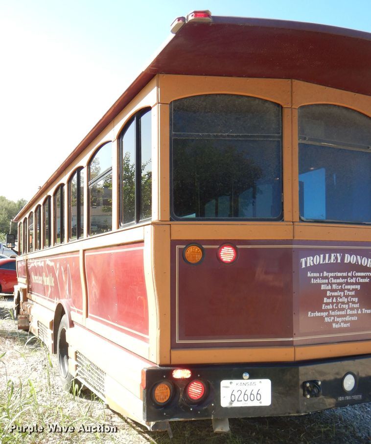 image for item DI2540 2001 Chance Coach AH-28 trolley