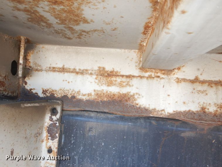 image for item DI2542 2003 Freightliner Business Class M2 refuse truck