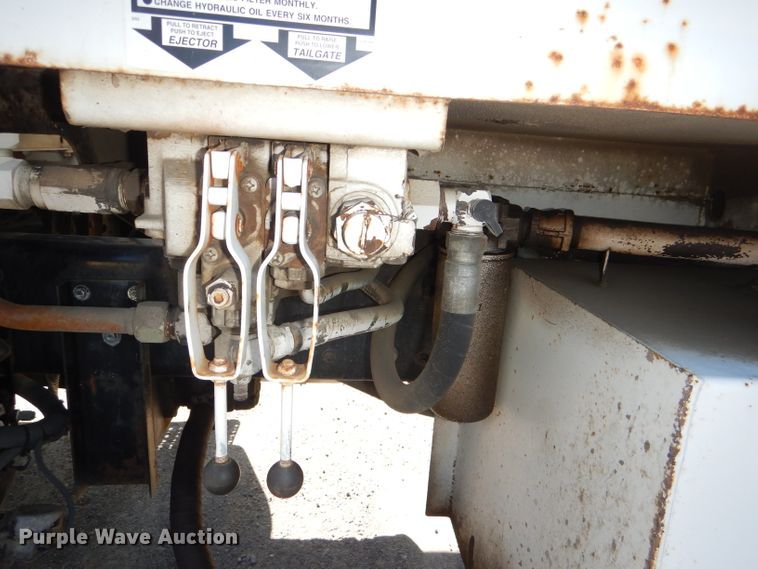 image for item DI2542 2003 Freightliner Business Class M2 refuse truck