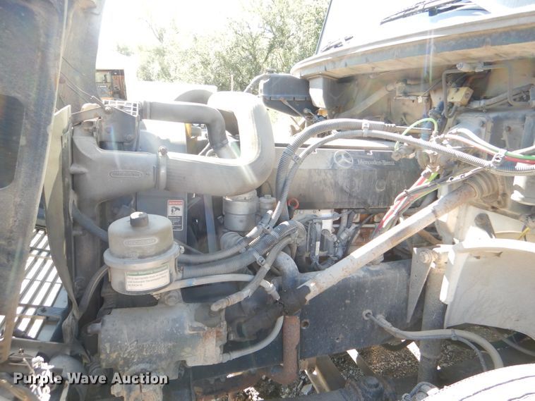 image for item DI2542 2003 Freightliner Business Class M2 refuse truck