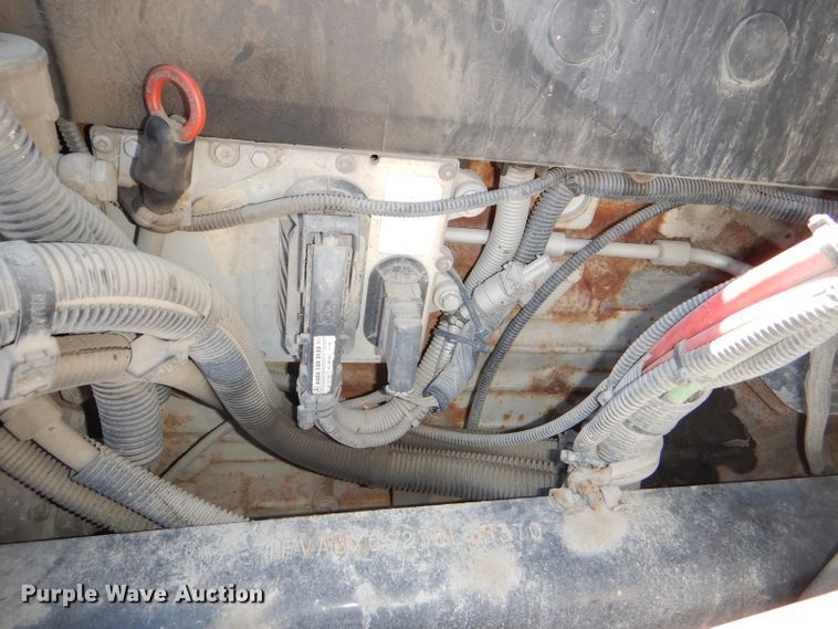 image for item DI2542 2003 Freightliner Business Class M2 refuse truck