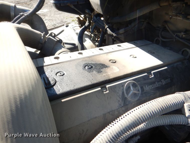 image for item DI2542 2003 Freightliner Business Class M2 refuse truck