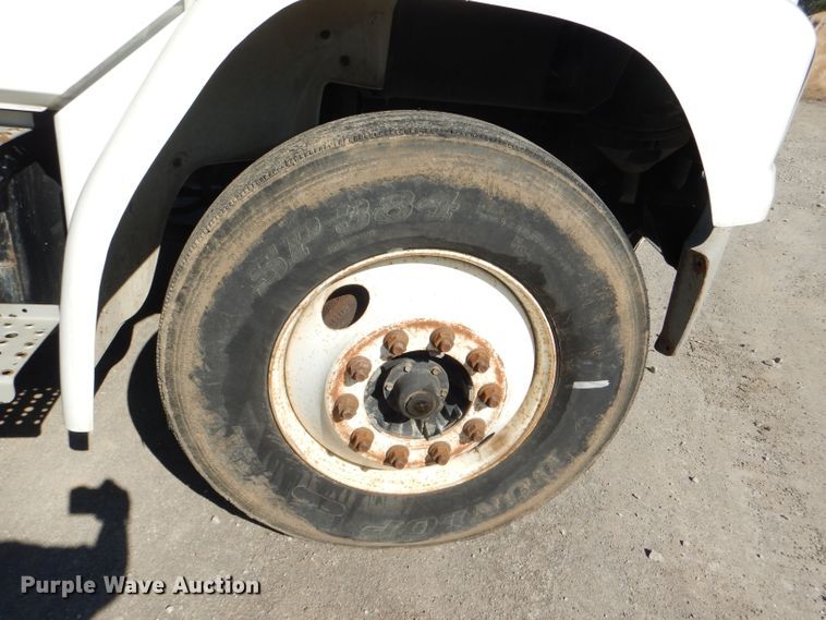 image for item DI2542 2003 Freightliner Business Class M2 refuse truck