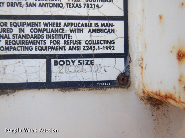 image for item DI2542 2003 Freightliner Business Class M2 refuse truck