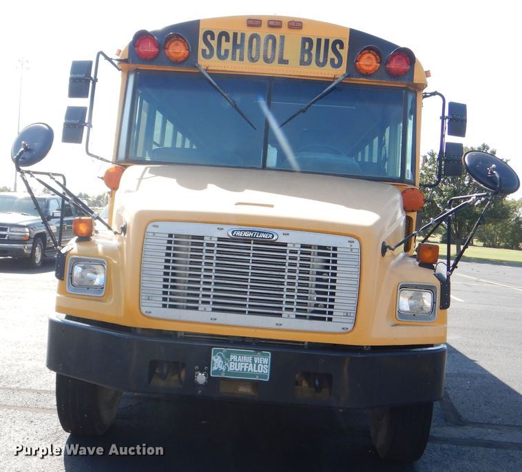 image for item DI2547 2002 Freightliner FS65 Thomas school bus