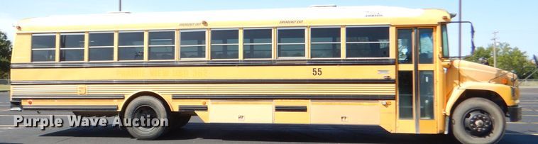 image for item DI2547 2002 Freightliner FS65 Thomas school bus