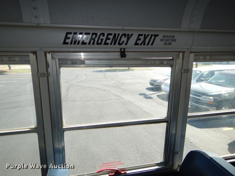 image for item DI2547 2002 Freightliner FS65 Thomas school bus