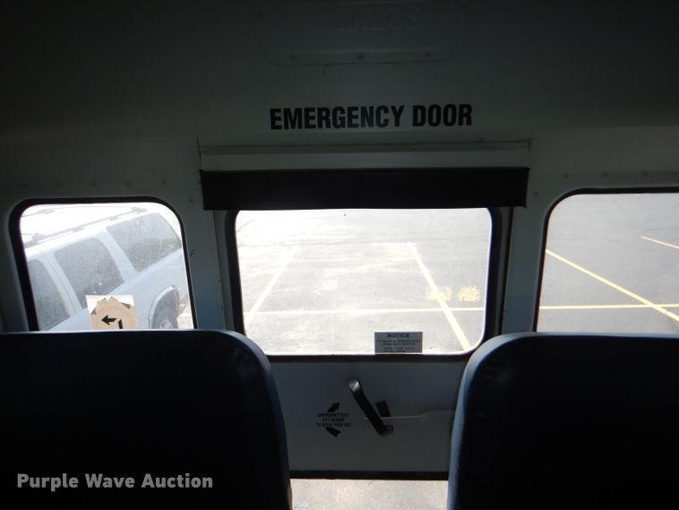 image for item DI2547 2002 Freightliner FS65 Thomas school bus