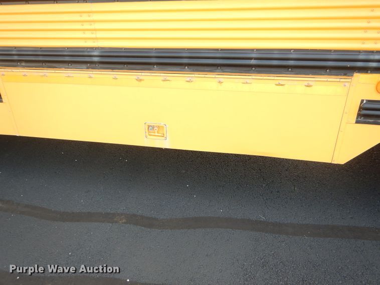 image for item DI2547 2002 Freightliner FS65 Thomas school bus