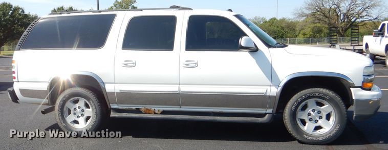 image for item DI2548 2004 Chevrolet Suburban 1500 SUV