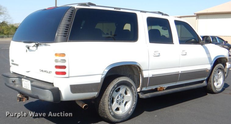 image for item DI2548 2004 Chevrolet Suburban 1500 SUV