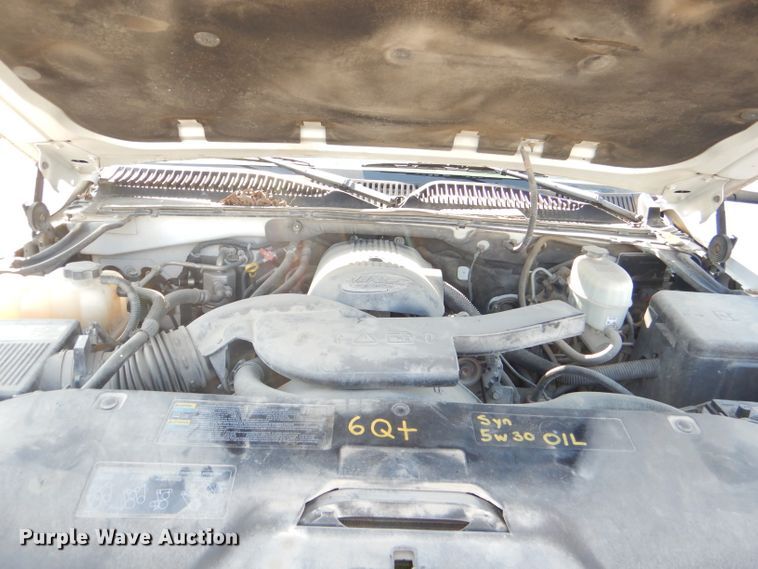 image for item DI2548 2004 Chevrolet Suburban 1500 SUV