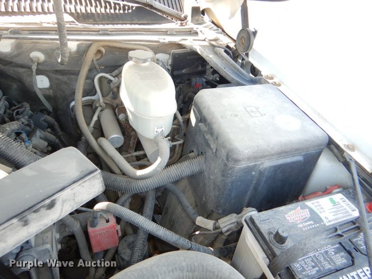 image for item DI2548 2004 Chevrolet Suburban 1500 SUV