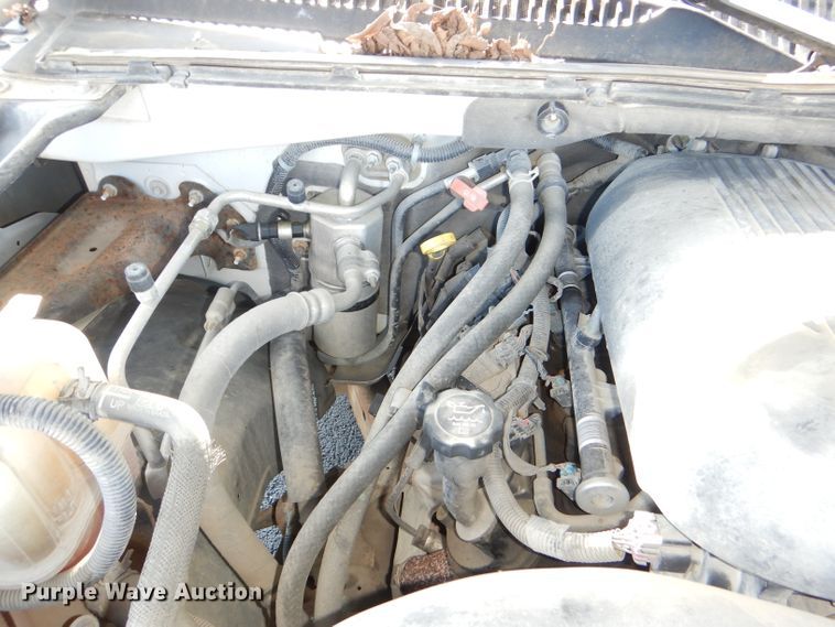 image for item DI2548 2004 Chevrolet Suburban 1500 SUV