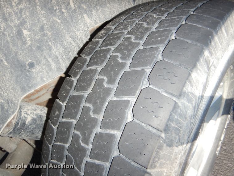 image for item DI2548 2004 Chevrolet Suburban 1500 SUV